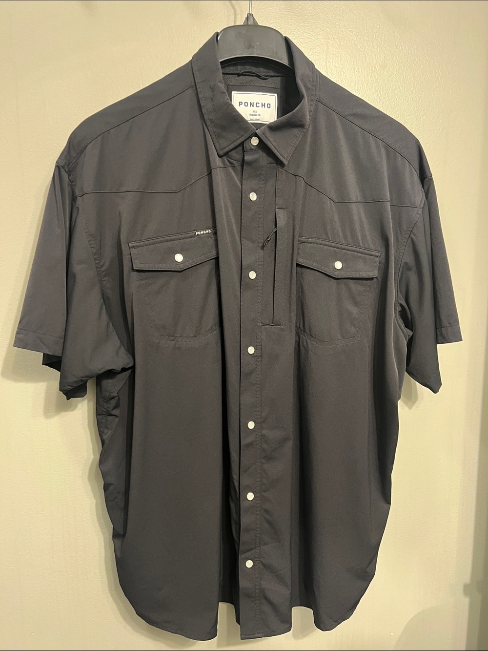 Poncho Men’s XXL Short-Sleeve Casual Button-Down Shirt in Black